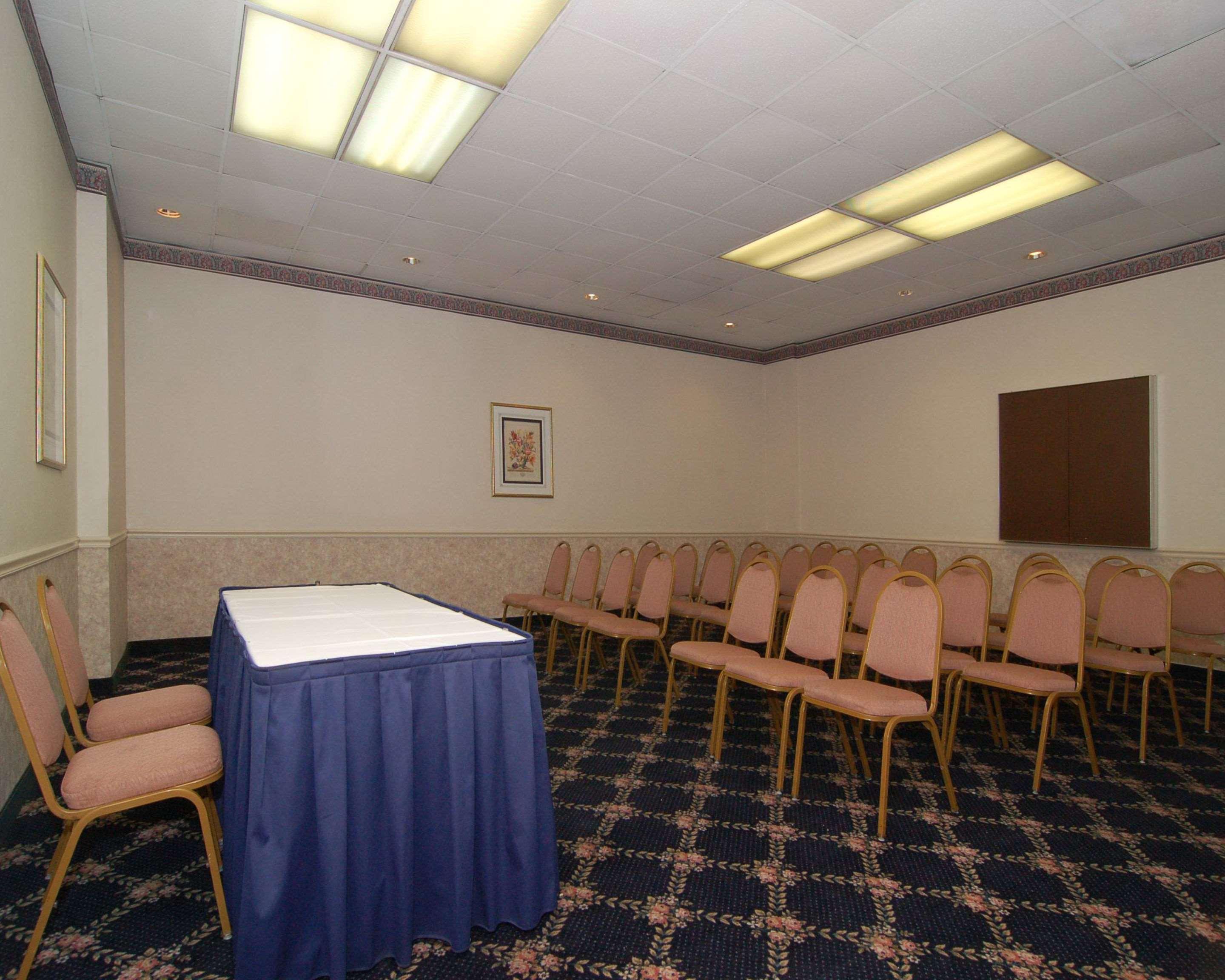 Rodeway Inn Sandston Zewnętrze zdjęcie