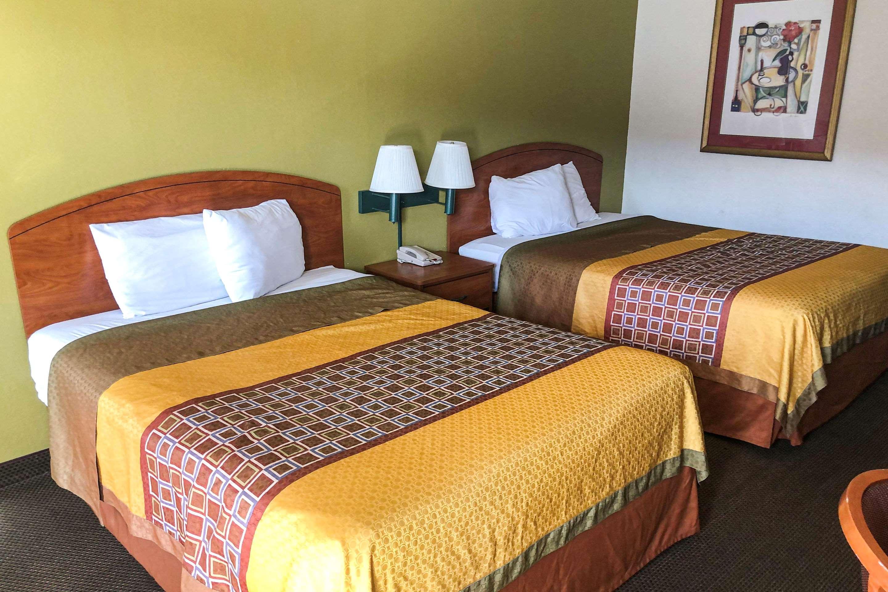 Rodeway Inn Sandston Zewnętrze zdjęcie