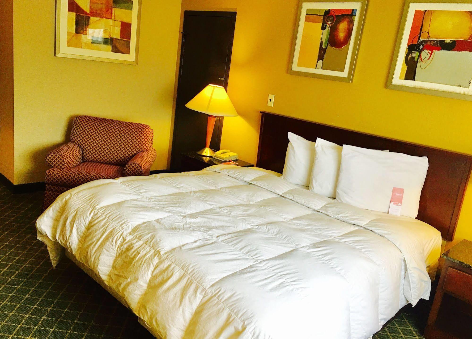 Rodeway Inn Sandston Zewnętrze zdjęcie