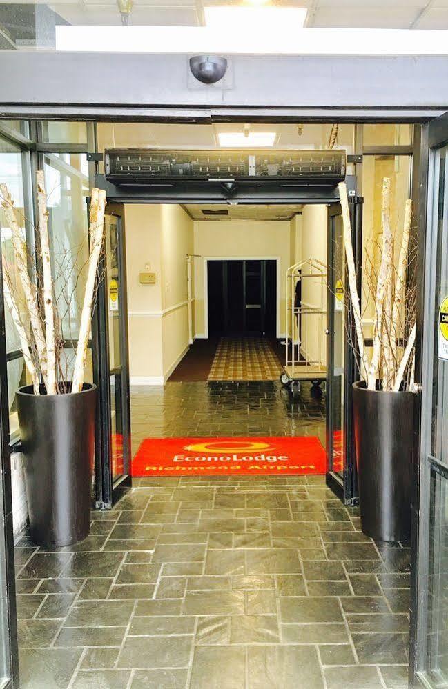 Rodeway Inn Sandston Zewnętrze zdjęcie
